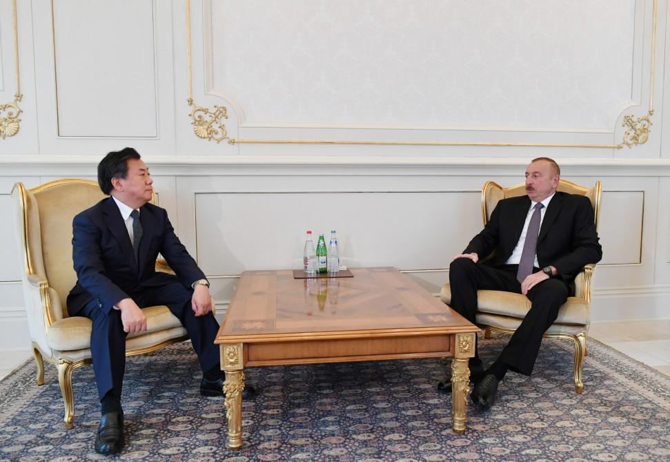 Prezident İlham Əliyev bir sıra ölkələrin Azərbaycanda yeni təyin olunmuş səfirlərinin etimadnamələrini qəbul edib (FOTO) (YENİLƏNİB-2)
