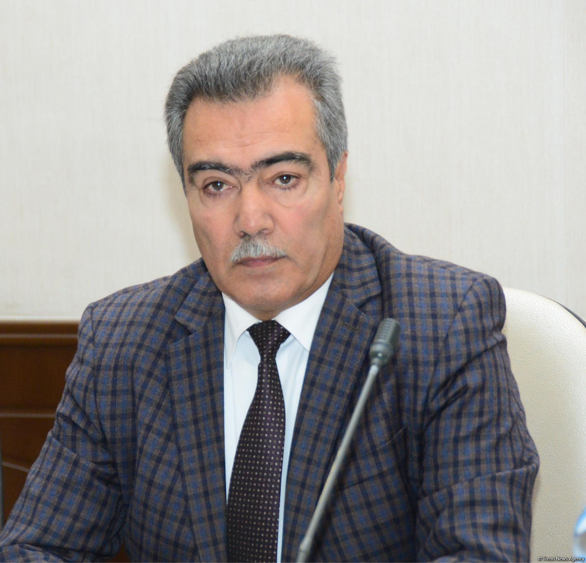 Televiziya və radioda ədəbi dil normalarına riayət edilməsi üzrə monitorinqlərin nəticələrinə həsr olunmuş konfrans keçirilib (FOTO)