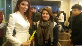 Bakı Metropoliteni sərnişinlərə qolbaqlar payladı - MƏQSƏD? (FOTO)