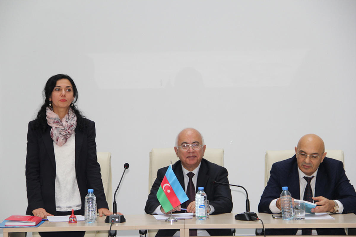 Tələbələr arasında Cümhuriyyət tarixinə həsr olunan yarış keçirilib (FOTO)