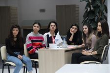 Tələbələr arasında Cümhuriyyət tarixinə həsr olunan yarış keçirilib (FOTO)