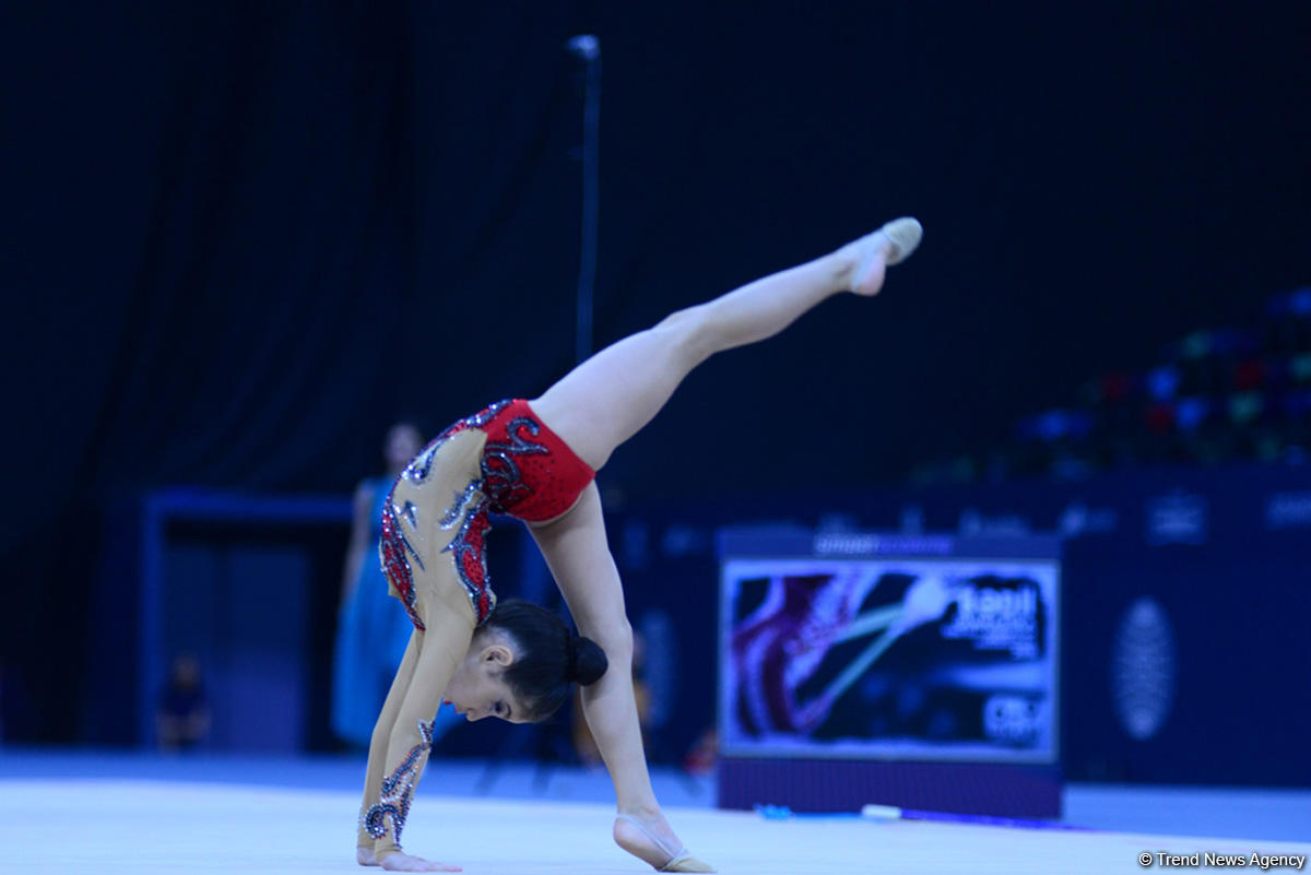 Bədii gimnastika üzrə 25-ci Azərbaycan Birinciliyinin üçüncü günü başlayıb (FOTO)