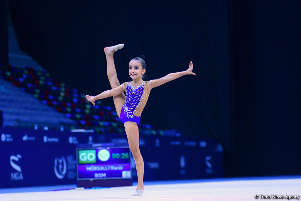 Bədii gimnastika üzrə 25-ci Azərbaycan Birinciliyinin üçüncü günü başlayıb (FOTO)
