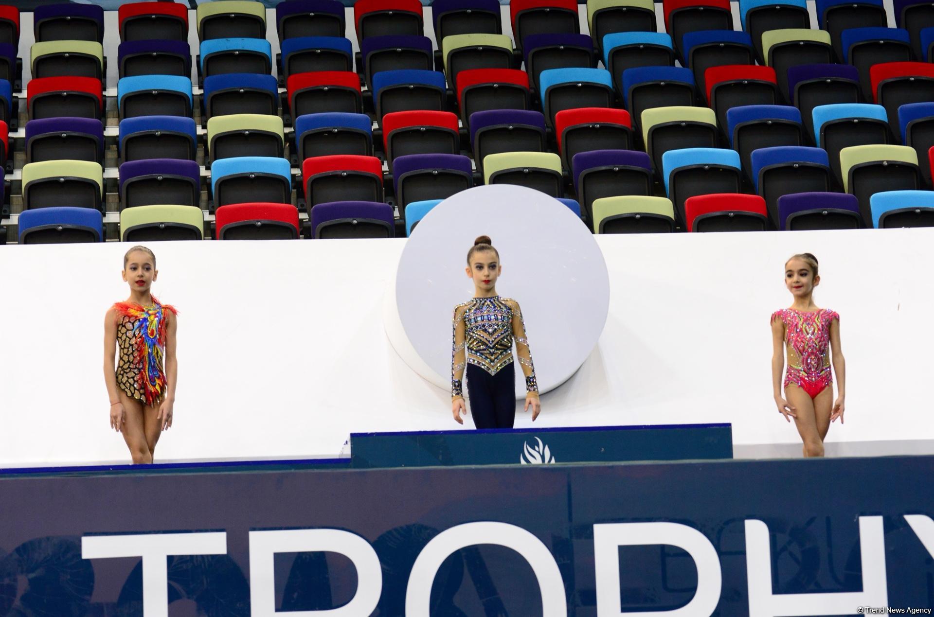 Bədii gimnastika üzrə 25-ci Azərbaycan birinciliyinin üçüncü günündə qaliblər mükafatlandırılıb (FOTO)