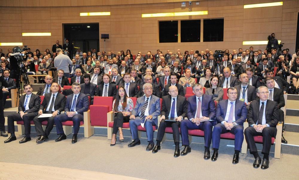 Heydər Əliyev Fondunun vitse-prezidenti Leyla Əliyeva aqrar və yaşıl texnologiyalar üzrə beynəlxalq forumda iştirak edib (FOTO)