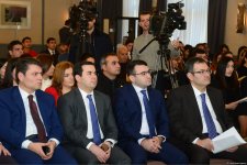 Ombudsman: İnsan hüquqları sahəsində problemlərdən biri də gender bərabərliyinin pozulmasıdır (FOTO)