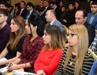 Ombudsman: İnsan hüquqları sahəsində problemlərdən biri də gender bərabərliyinin pozulmasıdır (FOTO)