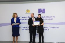 Ombudsman: İnsan hüquqları sahəsində problemlərdən biri də gender bərabərliyinin pozulmasıdır (FOTO)