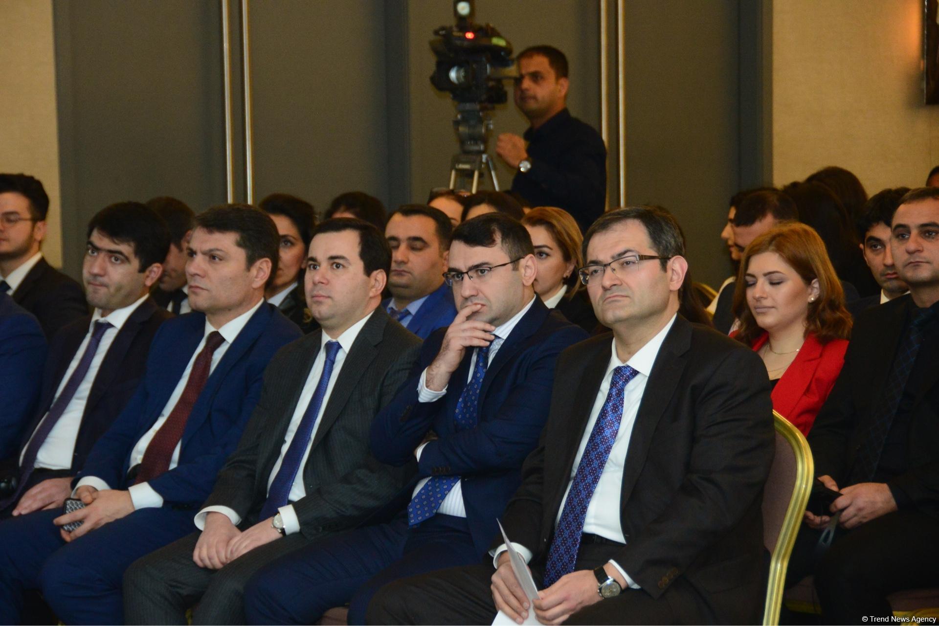 Ombudsman: İnsan hüquqları sahəsində problemlərdən biri də gender bərabərliyinin pozulmasıdır (FOTO)