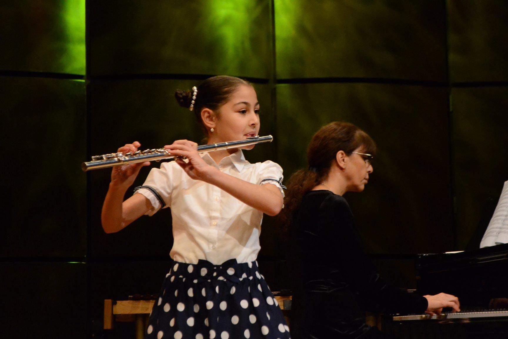 Muğam Mərkəzində “Future Stars 2018” müsabiqə qaliblərinin mükafatlandırılması və yekun konserti keçib (FOTO)