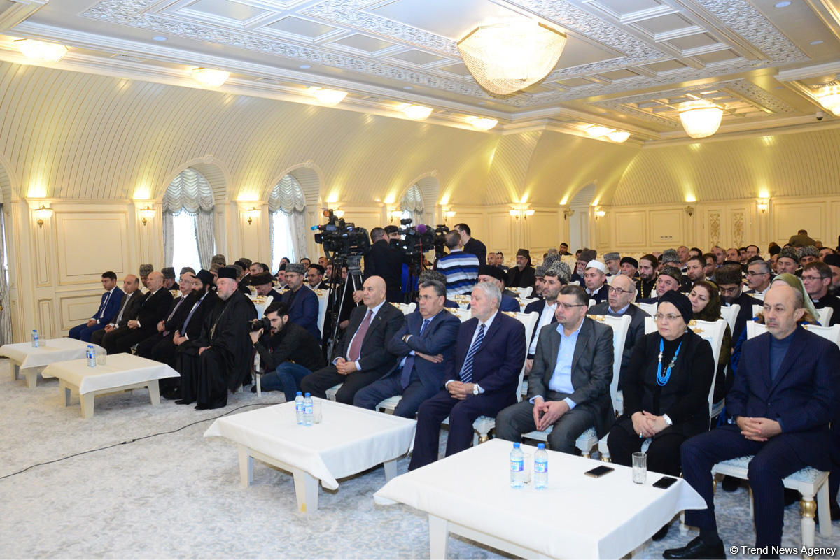 Qafqaz Müsəlmanları İdarəsində ulu öndər Heydər Əliyevin anım günü əlaqədar tədbir keçirilib (FOTO)