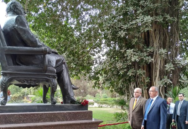 Misirdə Ümummilli lider Heydər Əliyevin vəfatının 15-ci ildönümü ilə əlaqədar silsiləvi tədbirlər keçirilib (FOTO)