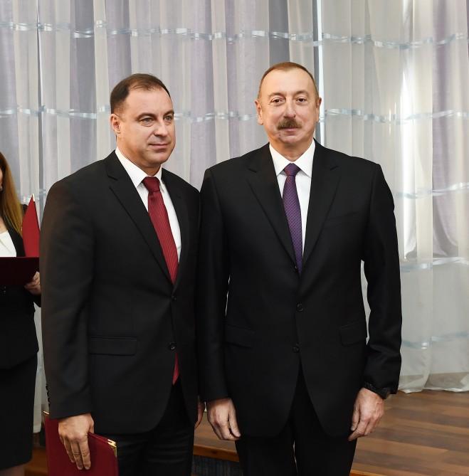 Prezident İlham Əliyev: Nə vaxta qədər ki, torpaqlarımız işğal altındadır, bütün imkanlardan istifadə edib Ermənistanı təcrid vəziyyətində saxlayacağıq (YENİLƏNİB-3) (FOTO)
