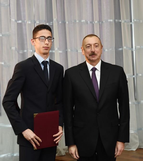 Prezident İlham Əliyev: Nə vaxta qədər ki, torpaqlarımız işğal altındadır, bütün imkanlardan istifadə edib Ermənistanı təcrid vəziyyətində saxlayacağıq (YENİLƏNİB-3) (FOTO)