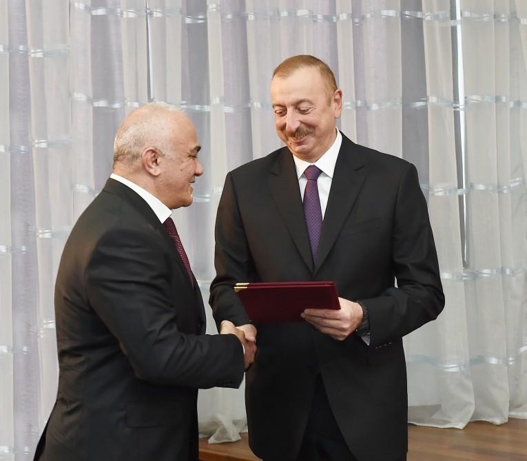 Prezident İlham Əliyev: Nə vaxta qədər ki, torpaqlarımız işğal altındadır, bütün imkanlardan istifadə edib Ermənistanı təcrid vəziyyətində saxlayacağıq (YENİLƏNİB-3) (FOTO)