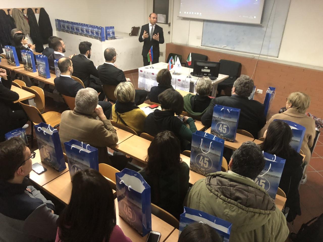 Ulu öndər Heydər Əliyevin xatirəsi İtaliyada yad olunub (FOTO)