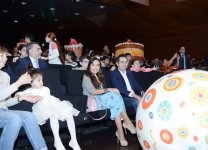 Heydər Əliyev Fondunun vitse-prezidenti Leyla Əliyeva “Cırtdan nağıllar aləmində” adlı ailəvi meqa-şouda iştirak edib (FOTO)