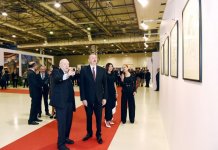 Prezident İlham Əliyev və birinci xanım Mehriban Əliyeva Xalq rəssamı Tahir Salahovun 90 illik yubileyinə həsr edilən sərgi ilə tanış olublar (FOTO)