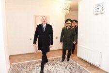 Prezident İlham Əliyev Sabunçu rayonunda hərbçilərə yeni mənzillərin verilməsi mərasimində iştirak edib (FOTO) (YENİLƏNİB)