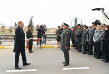 Prezident İlham Əliyev Sabunçu rayonunda hərbçilərə yeni mənzillərin verilməsi mərasimində iştirak edib (FOTO) (YENİLƏNİB)
