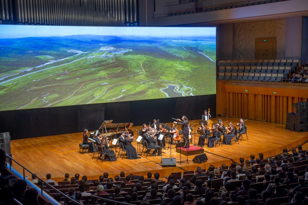 Heydər Əliyev Fondunun təşkilatçılığı ilə Pekində Azərbaycan-Çin dostluq konserti keçirilib (FOTO)