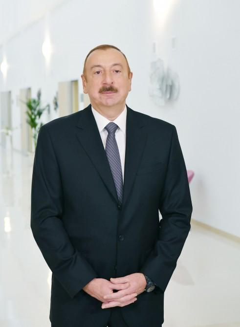 Prezident İlham Əliyev və birinci xanım Mehriban Əliyeva Bakıda Elmi-Tədqiqat Tibbi Bərpa İnstitutunda əsaslı yenidənqurmadan sonra yaradılan şəraitlə tanış olublar (FOTO) (YENİLƏNİB)