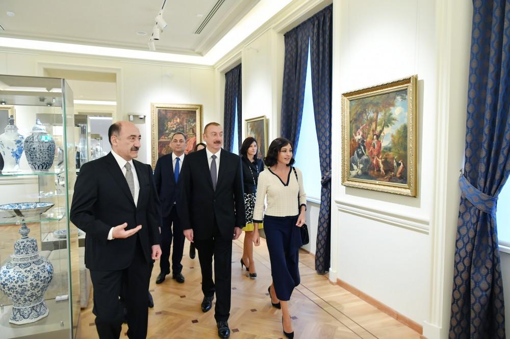Prezident İlham Əliyev və xanımı Mehriban Əliyeva Azərbaycan Milli İncəsənət Muzeyinin üçüncü korpusunun açılışında iştirak ediblər (YENİLƏNİB) (FOTO)