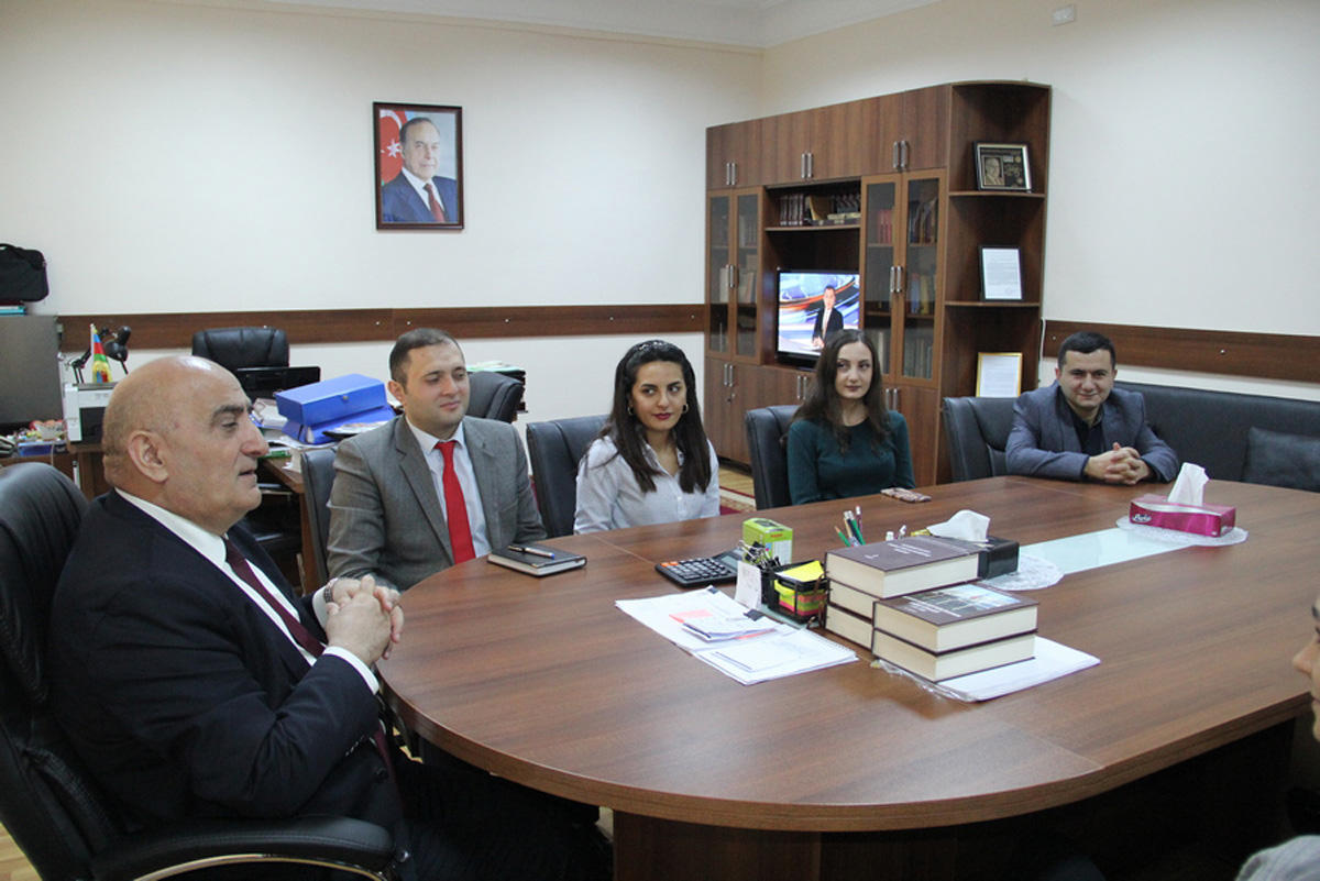 Bilik Fondu təcrübəçi tələbələri AMEA-nın müxbir üzvü Musa Qasımlı ilə görüşdürüb (FOTO)