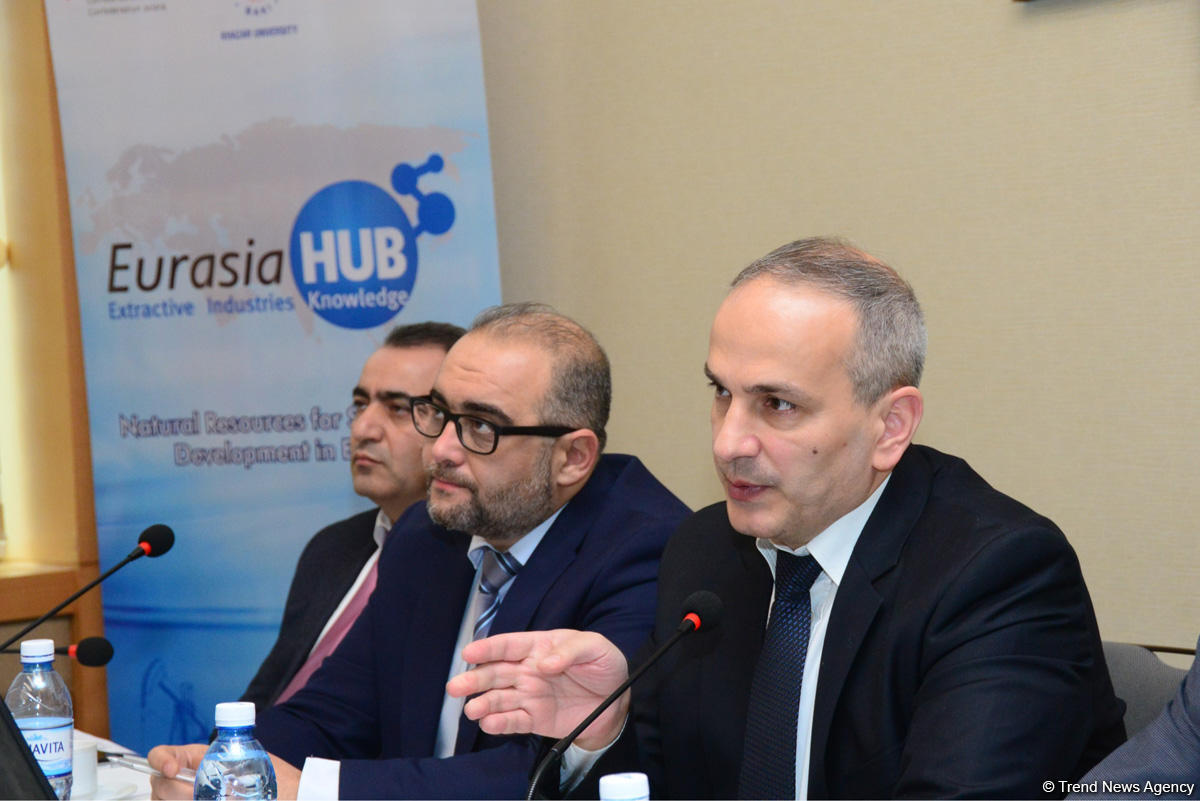 “Resurs gəlirlərinin idarəolunması: şəffaflıq və hesabatlılıq” mövzusunda konfrans keçirilib (FOTO)