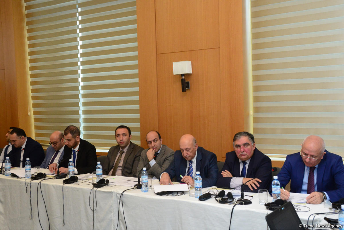 “Resurs gəlirlərinin idarəolunması: şəffaflıq və hesabatlılıq” mövzusunda konfrans keçirilib (FOTO)