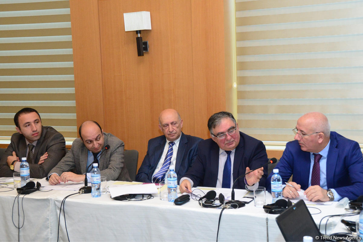 “Resurs gəlirlərinin idarəolunması: şəffaflıq və hesabatlılıq” mövzusunda konfrans keçirilib (FOTO)