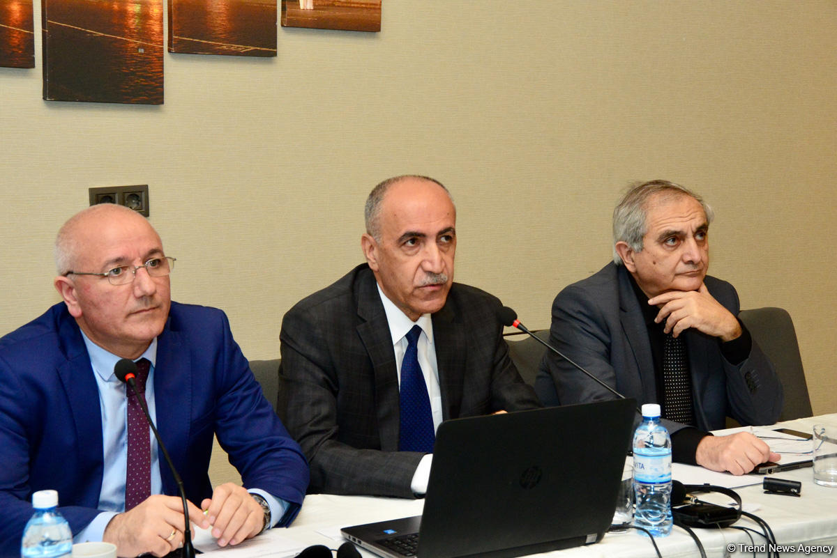“Resurs gəlirlərinin idarəolunması: şəffaflıq və hesabatlılıq” mövzusunda konfrans keçirilib (FOTO)