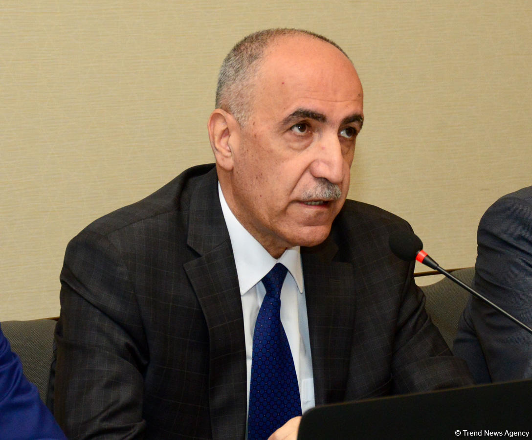 “Resurs gəlirlərinin idarəolunması: şəffaflıq və hesabatlılıq” mövzusunda konfrans keçirilib (FOTO)