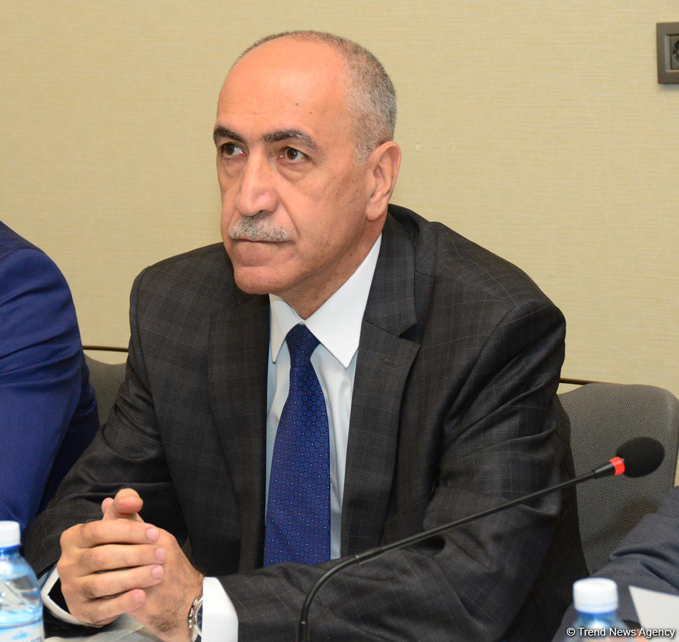 “Resurs gəlirlərinin idarəolunması: şəffaflıq və hesabatlılıq” mövzusunda konfrans keçirilib (FOTO)
