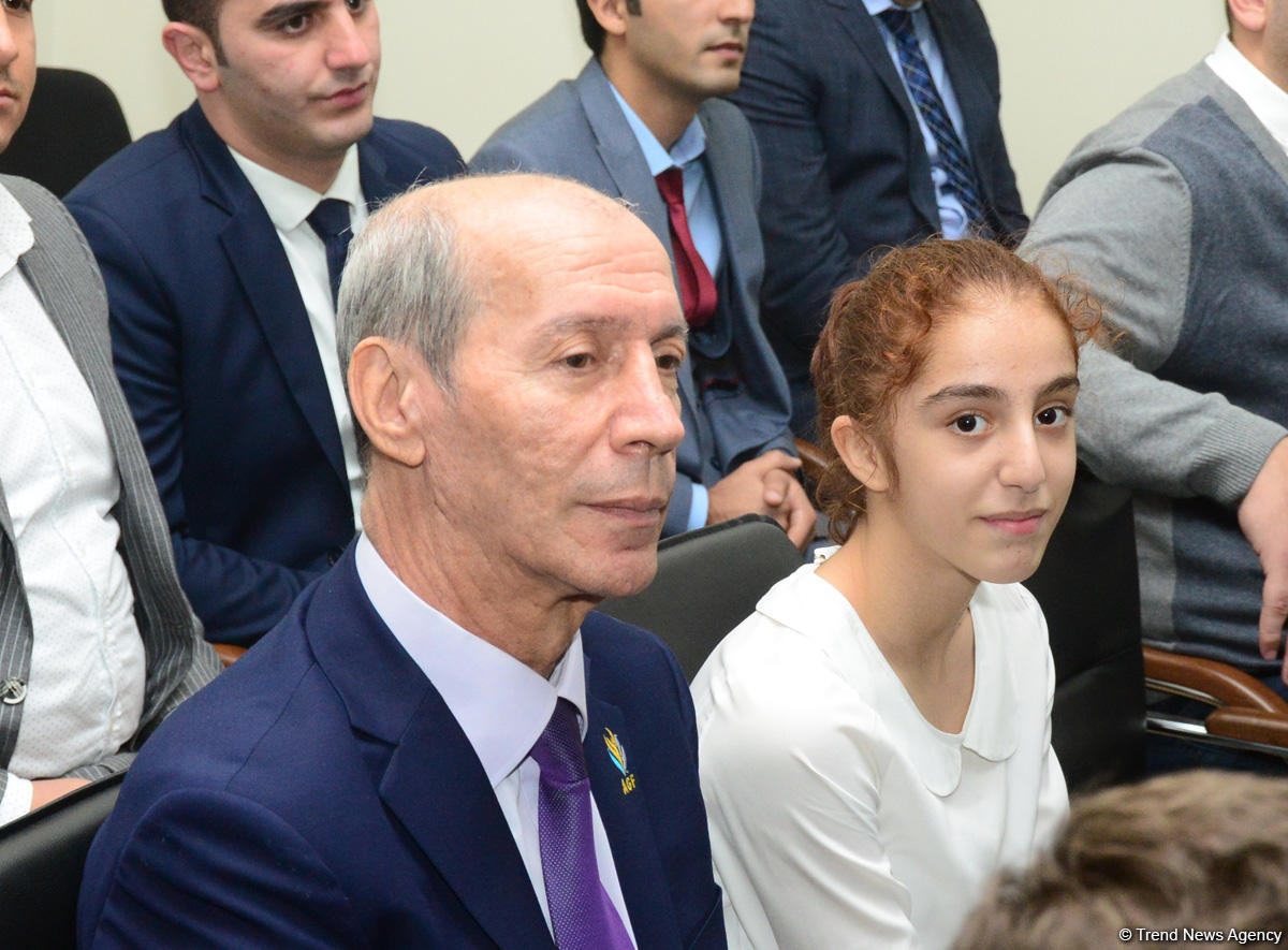 2018-ci ildə yüksək nəticə qazanmış idmançı və məşqçilərin təltif olunma mərasimi keçirilib (FOTO)