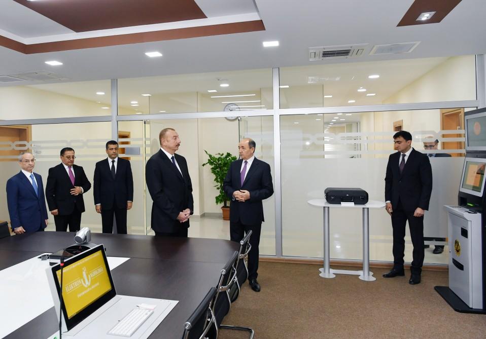 Prezident İlham Əliyev Binəqədi Rayon Məhkəməsinin yeni inzibati binasının açılışında iştirak edib (YENİLƏNİB) (FOTO)
