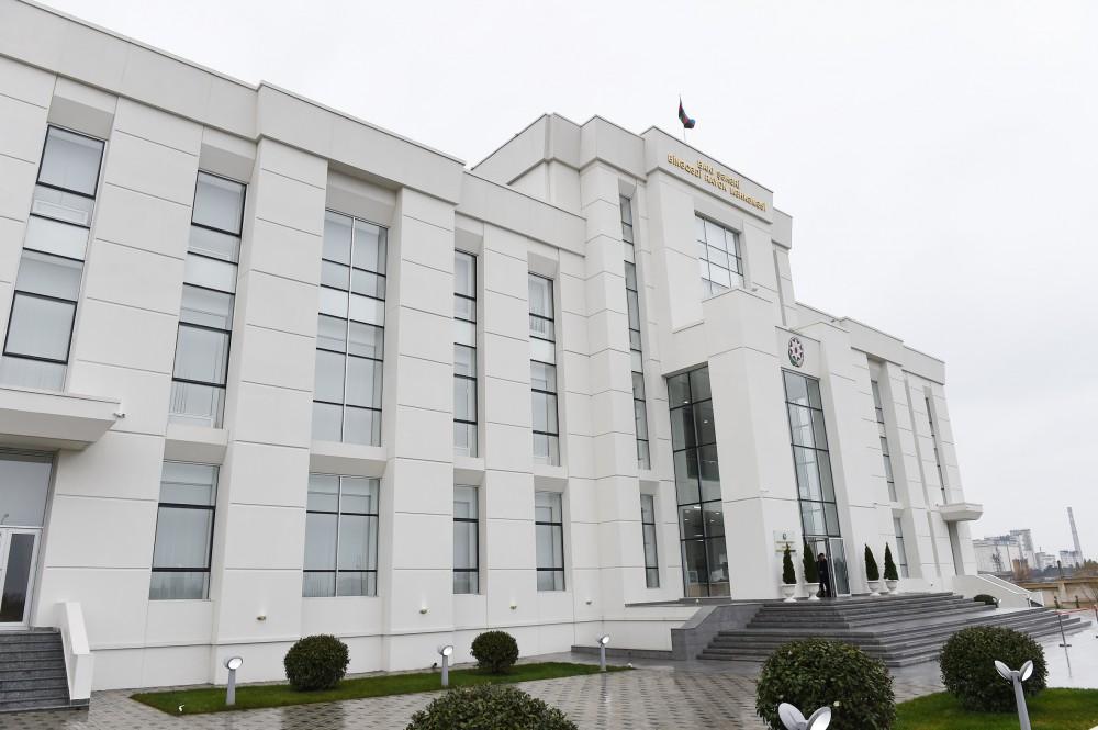 Prezident İlham Əliyev Binəqədi Rayon Məhkəməsinin yeni inzibati binasının açılışında iştirak edib (YENİLƏNİB) (FOTO)