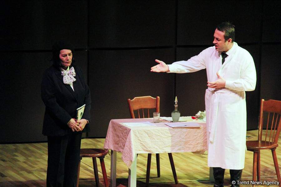 Muğam Mərkəzində İsrail dramaturqunun tamaşası nümayiş olunub (FOTO)