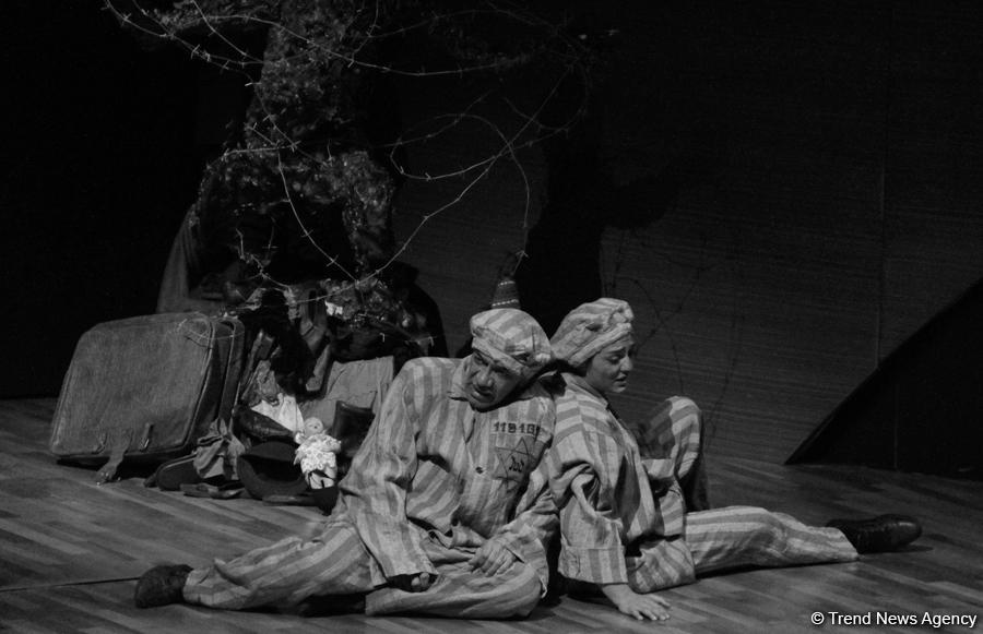 Muğam Mərkəzində İsrail dramaturqunun tamaşası nümayiş olunub (FOTO)