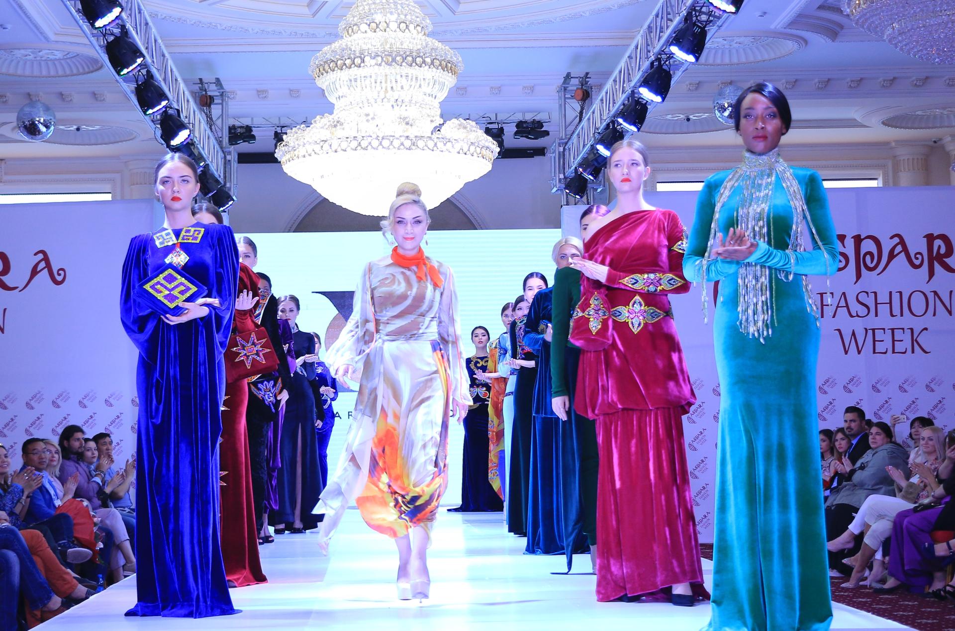 Gülnarə Xəlilova İstanbulda keçiriləcək Moda həftəsində kolleksiyalar təqdim edəcək (FOTO)