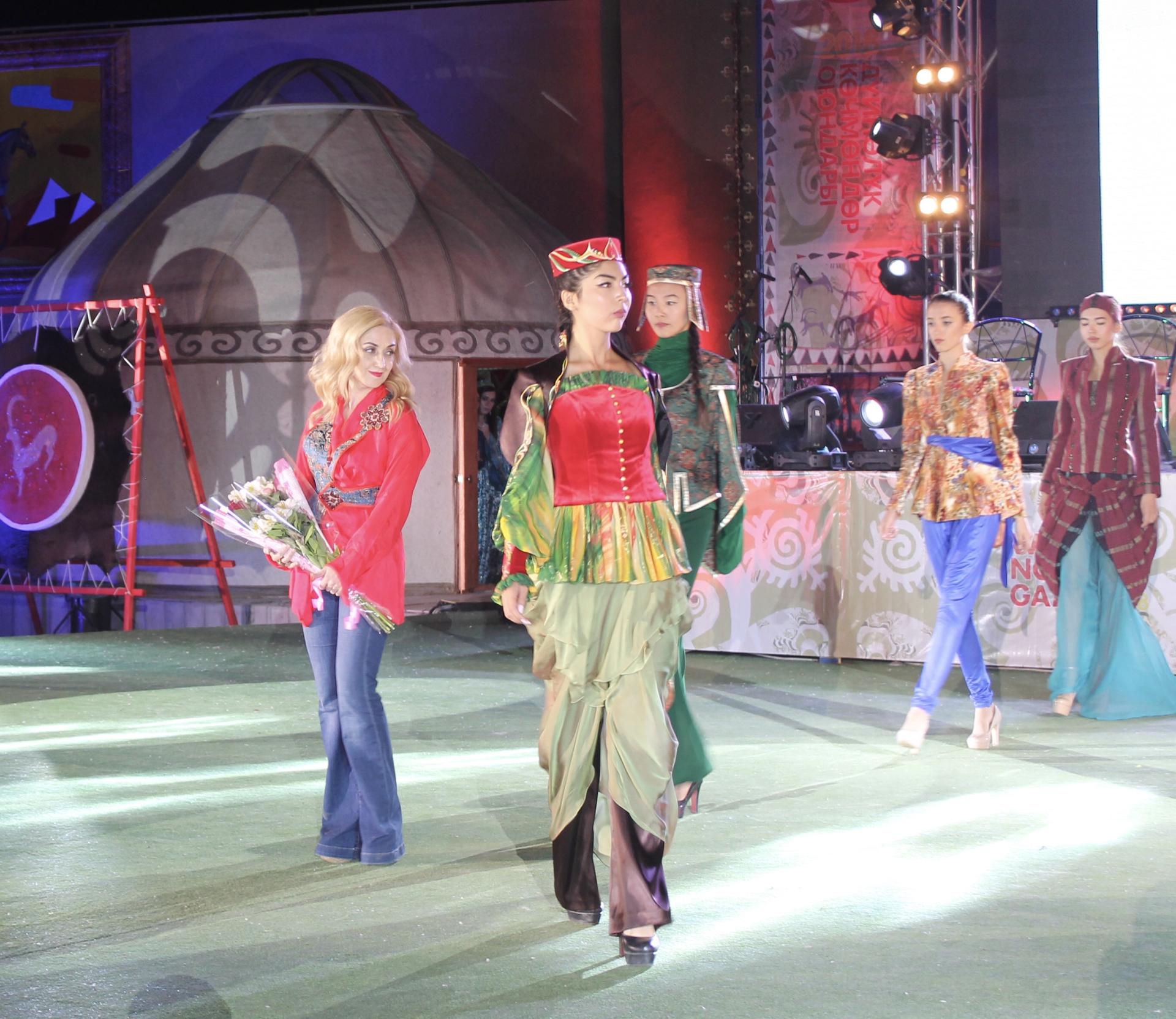 Gülnarə Xəlilova İstanbulda keçiriləcək Moda həftəsində kolleksiyalar təqdim edəcək (FOTO)