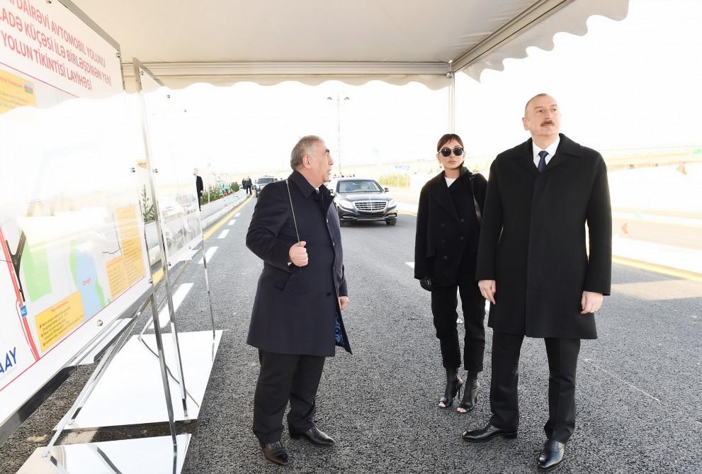 Prezident İlham Əliyev və birinci xanım Mehriban Əliyeva Mənzil İnşaatı Dövlət Agentliyinin Yasamal yaşayış kompleksinin açılışında iştirak ediblər (YENİLƏNİB) (FOTO)