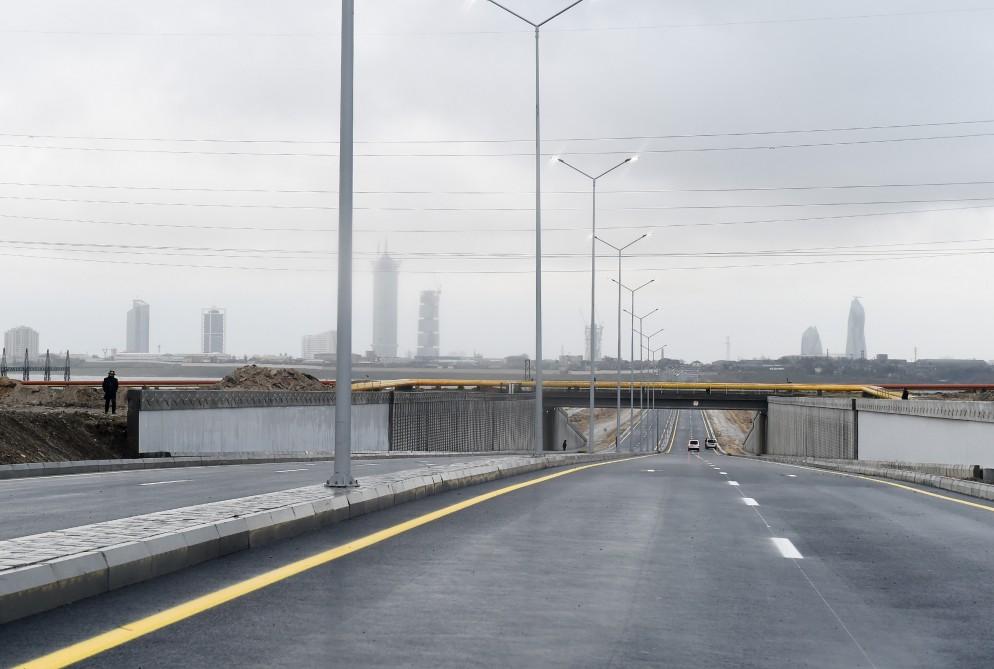 Prezident İlham Əliyev Ziya Bünyadov prospekti ilə Balaxanı-Binəqədi avtomobil yolunu birləşdirən yeni yolun açılışında iştirak edib (FOTO) (YENİLƏNİB)