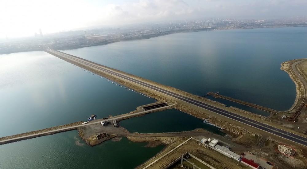 Prezident İlham Əliyev Ziya Bünyadov prospekti ilə Balaxanı-Binəqədi avtomobil yolunu birləşdirən yeni yolun açılışında iştirak edib (FOTO) (YENİLƏNİB)