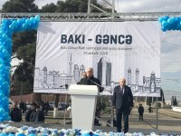 Bakı-Gəncə-Bakı istiqamətində yeni sürətli sərnişin qatarı Gəncəyə çatıb (YENİLƏNİB) (FOTO)