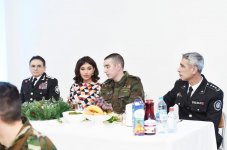 Birinci-vitse prezident Mehriban Əliyeva DTX-nin hərbi hissəsində keçirilən bayram tədbirində iştirak edib (FOTO)