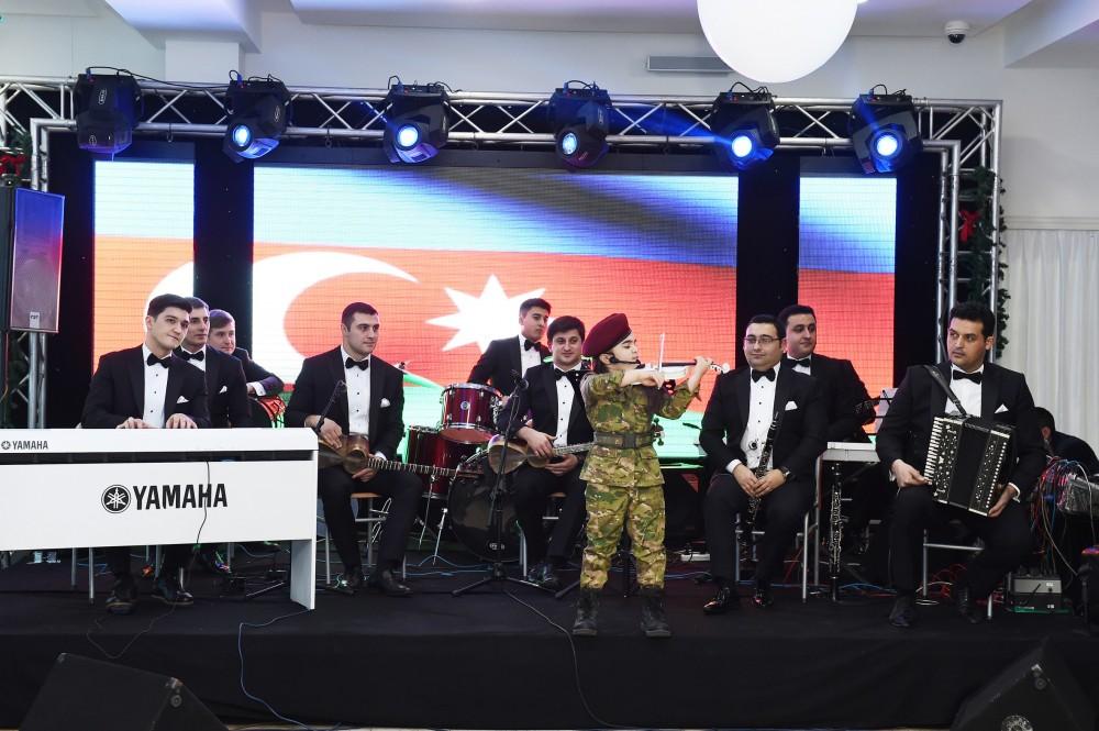 Birinci-vitse prezident Mehriban Əliyeva DTX-nin hərbi hissəsində keçirilən bayram tədbirində iştirak edib (FOTO)