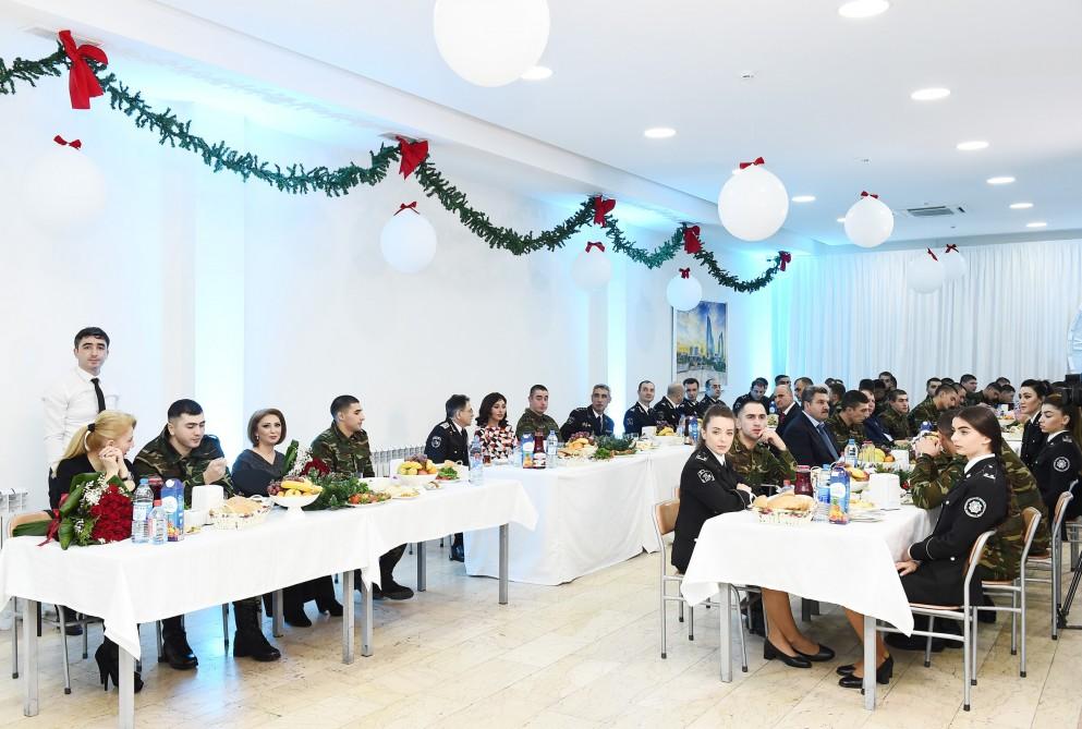 Birinci-vitse prezident Mehriban Əliyeva DTX-nin hərbi hissəsində keçirilən bayram tədbirində iştirak edib (FOTO)