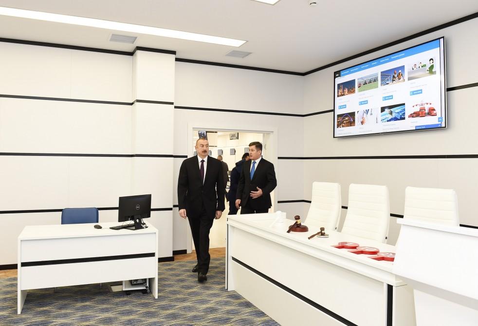 Prezident İlham Əliyev Əmlak Məsələləri Dövlət Komitəsinin yeni Əmlak Xidmətləri Məkanının açılışında iştirak edib (YENİLƏNİB) (FOTO)
