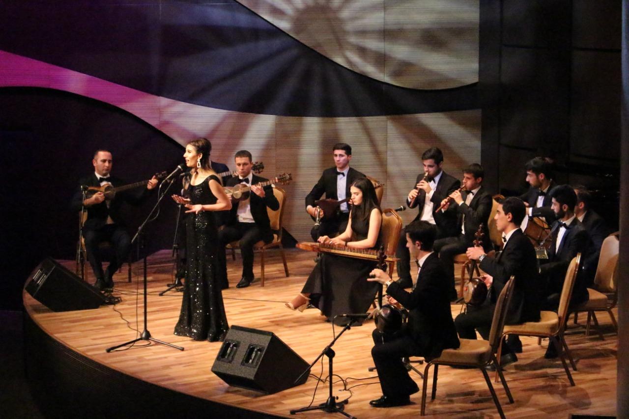 Beynəlxalq Muğam Mərkəzində “Yeni nəsil dəvət edir” layihəsi çərçivəsində konsert keçirilib (FOTO)